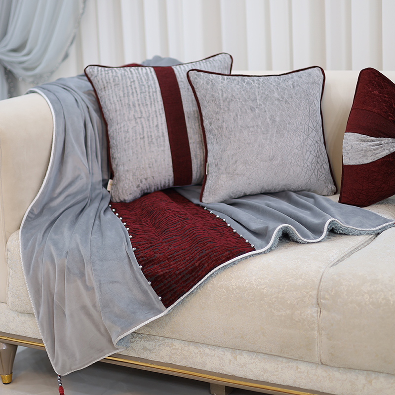 نحوه‌ ی استفاده صحیح از شال مبل در دکوراسیون کلاسیک